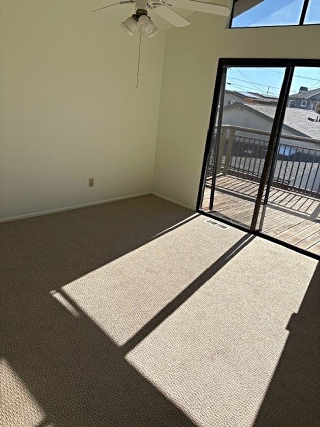 Building Photo - Aptos/Seacliff, 2bd. 2ba.+ den/office Two-...