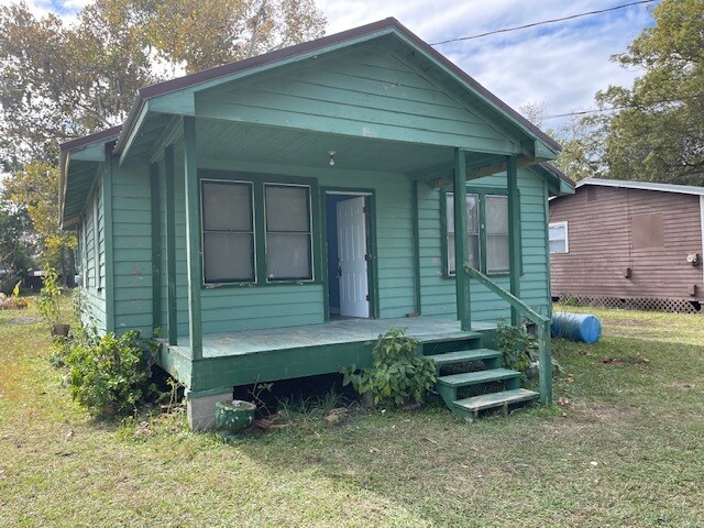 Primary Photo - 250 Vernis Ave