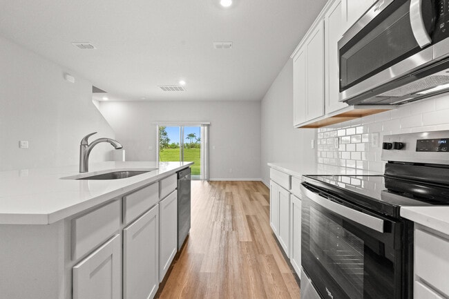 Building Photo - 12869 SW Forli Wy
