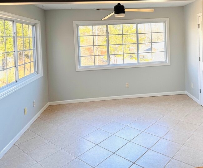 Building Photo - 1468 Briarwood Rd NE