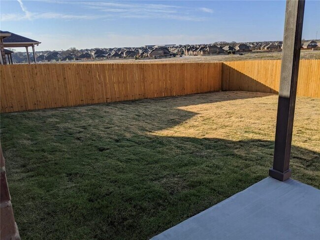 Building Photo - 1413 Itzel Bnd