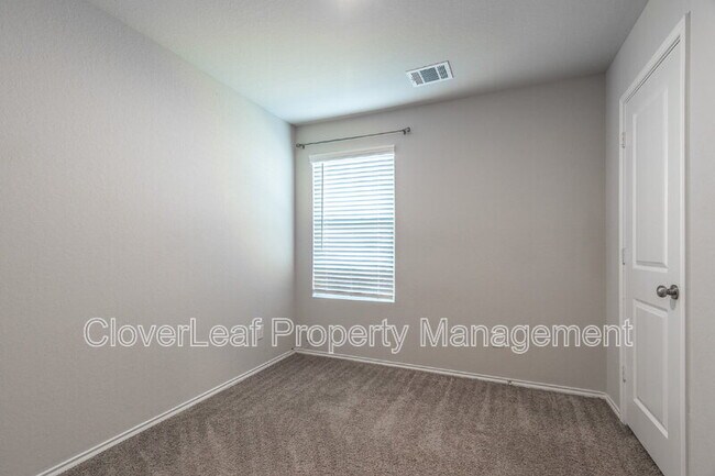 Building Photo - 13730 Bucket Way