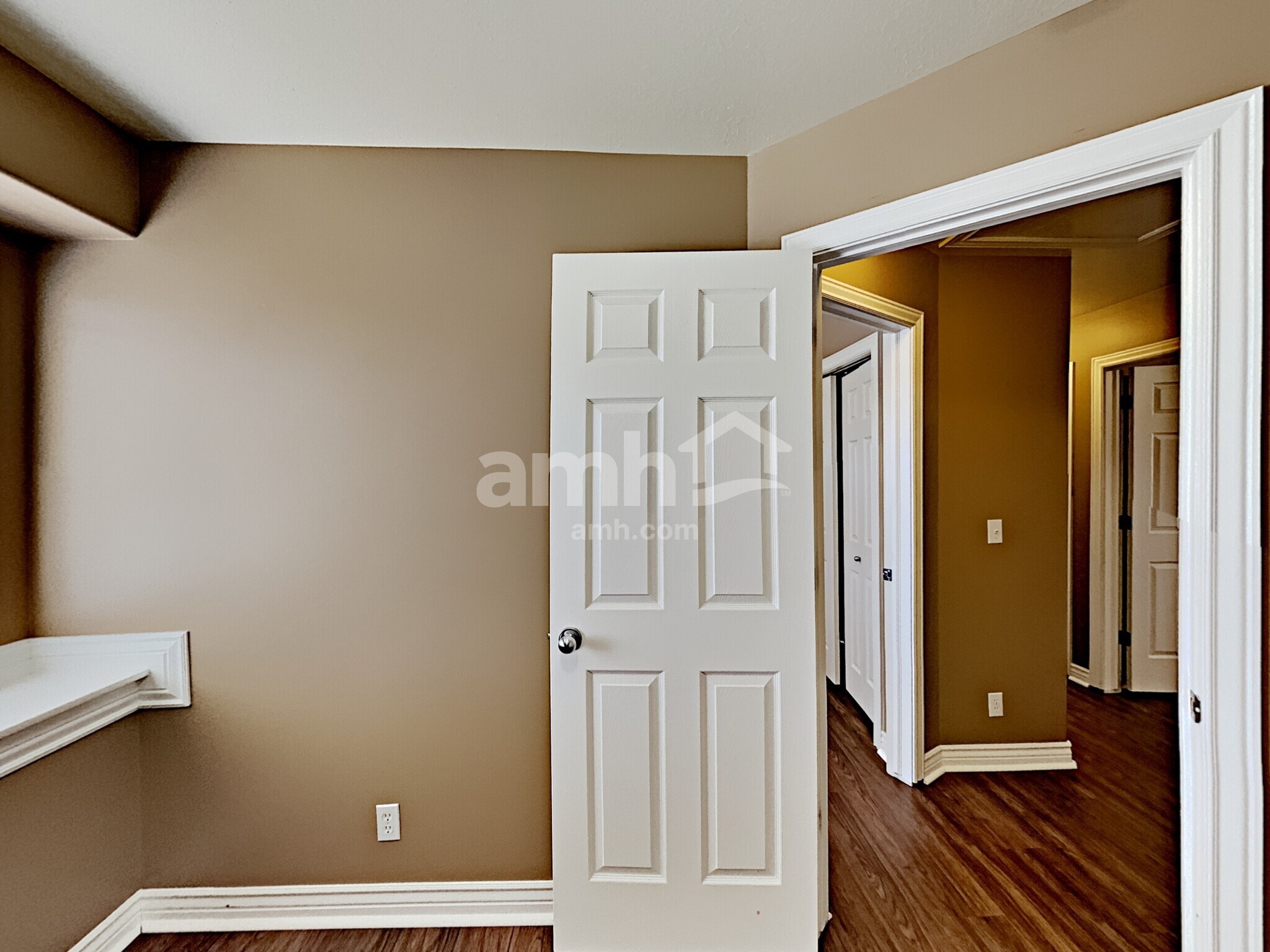 Building Photo - 2216 S 2685 W