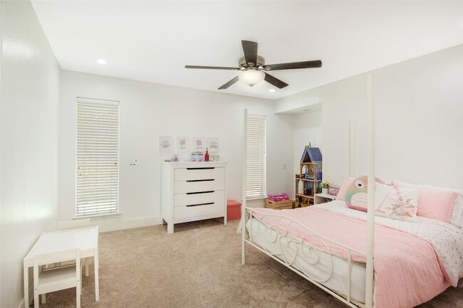 Building Photo - 354 Tealwood Dr