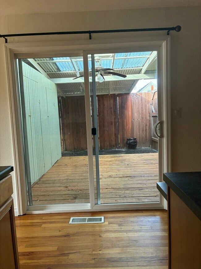 Building Photo - 13380 SW Farmington Rd