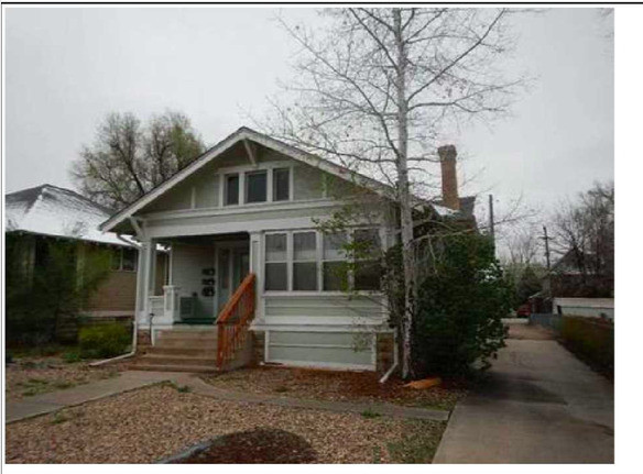 Front of 4 unit house, parking in rear - 915 13th St