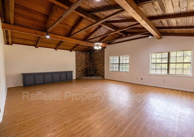 Building Photo - 3 Sidney Dr