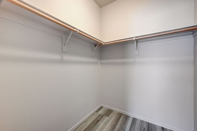 Building Photo - Adorable three bedroom in incredible SW location! Solar panels!