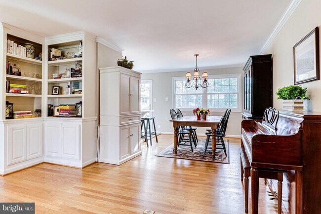 Building Photo - 6519 Engel Dr