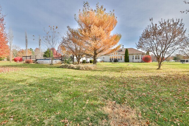 Building Photo - 151 N Meadow Ridge Trail