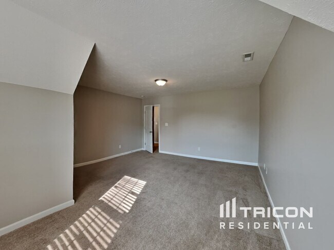 Building Photo - 15 Mossburg Ct