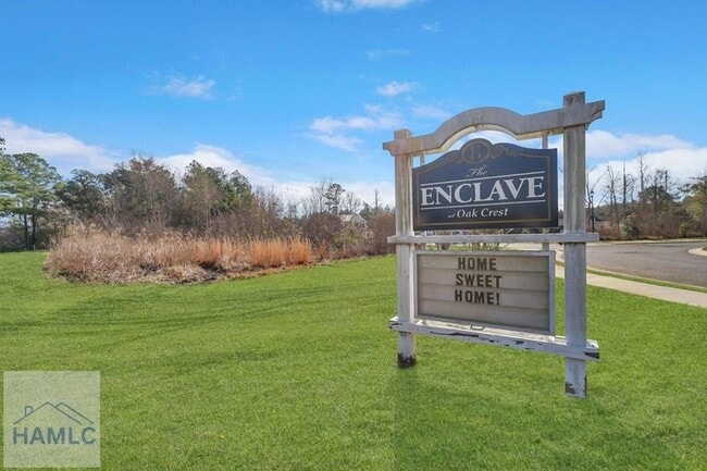 Building Photo - 1311 Hill View Cir