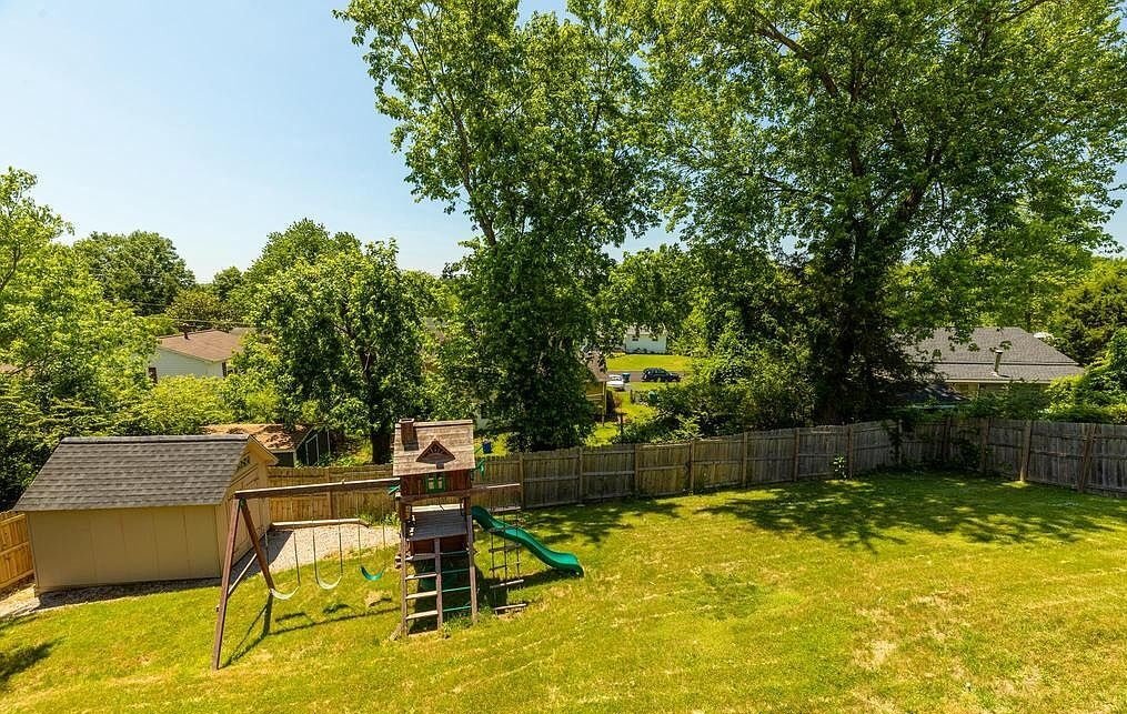 Building Photo - 6510 Carriage Dr