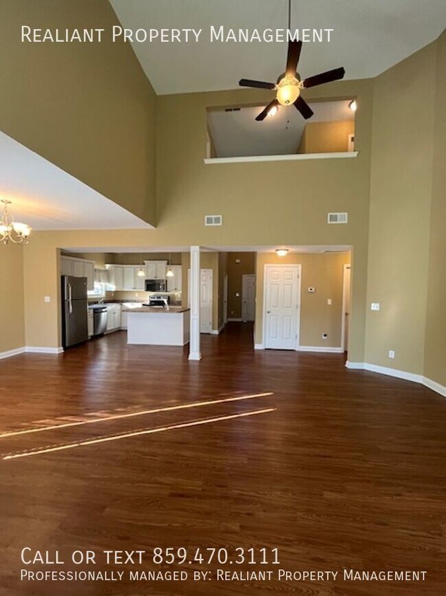 Building Photo - 236 Lynnwood Dr