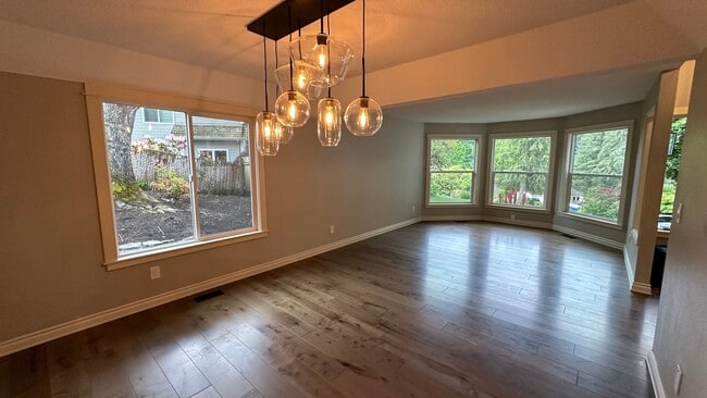 Building Photo - Exquisite 3 Bedroom, 3 Bath Home for Rent ...