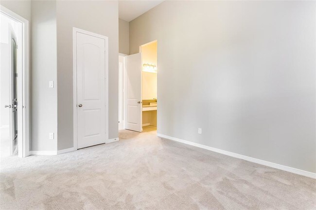 Building Photo - 4227 Carol Ridge Dr