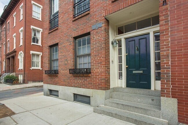 Building Photo - 28 High St