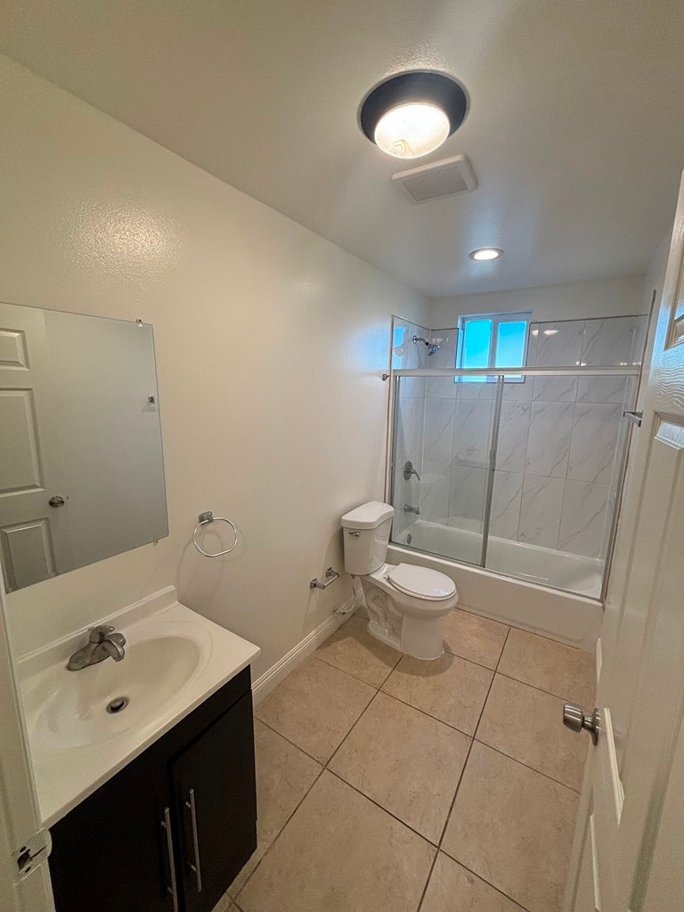 Building Photo - 539 W 93rd St