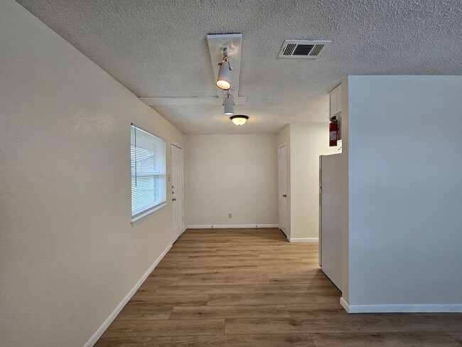 Building Photo - 2203 Wheeler Cir