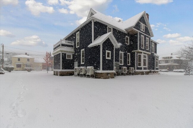 Building Photo - 1164 Terrace St