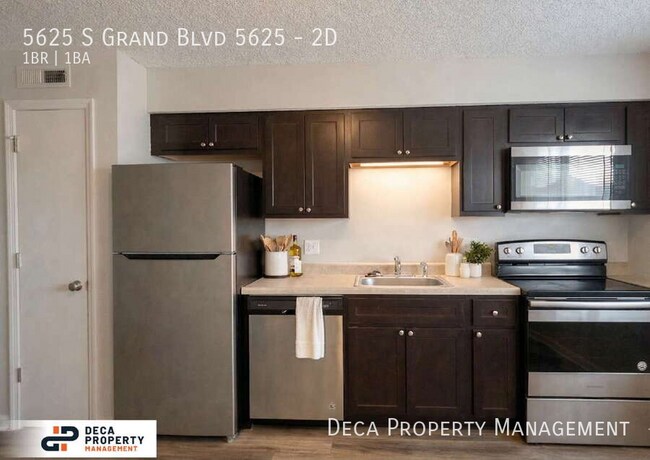 Building Photo - 5625 S Grand Blvd