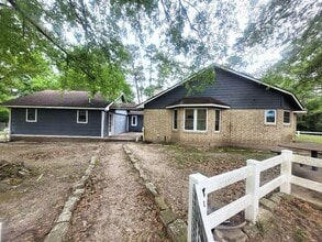 Building Photo - 11 Davis Reed Ln