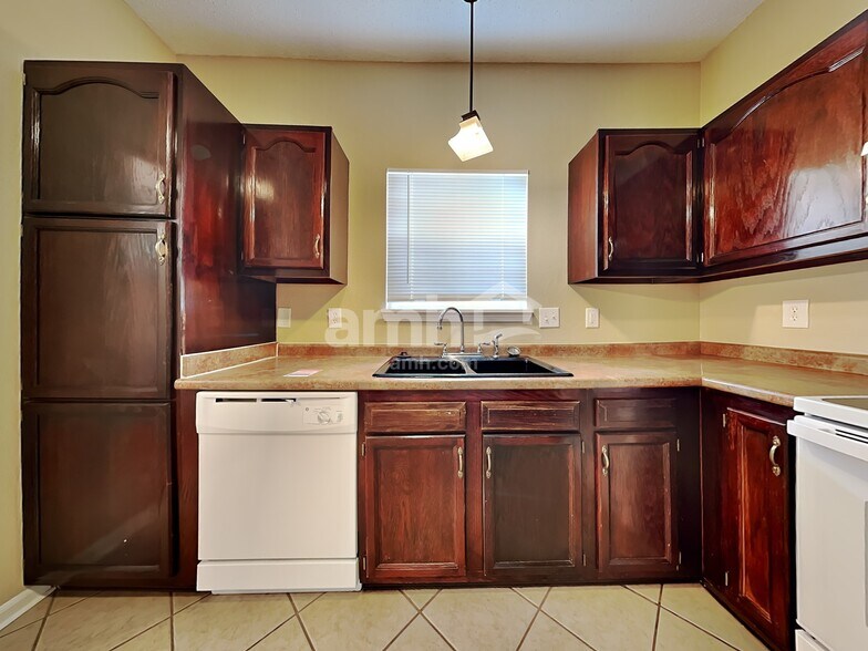Building Photo - 1472 Egret Ln