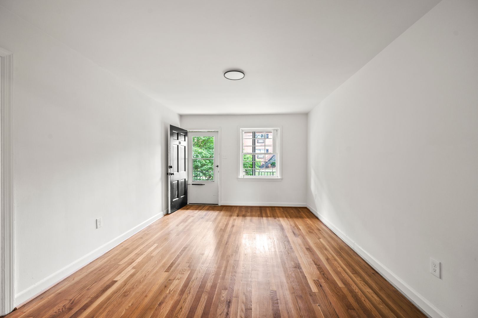 Building Photo - 1640 W Northwest Blvd