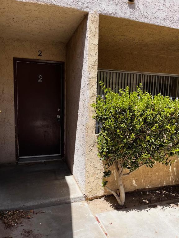 Building Photo - 120 E Ave Q7