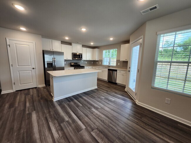 Building Photo - 936 Powder Crk Dr