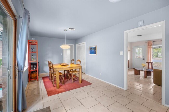 Building Photo - 6713 Haney Dr
