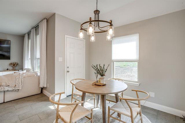 Building Photo - 5617 Kilpatrick Ave