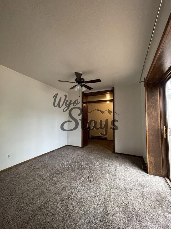 Building Photo - 409 S Brooks St