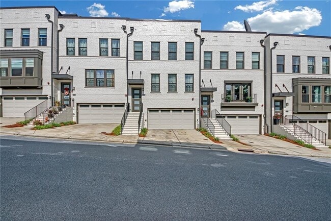 Primary Photo - 860 Stonehill Ln