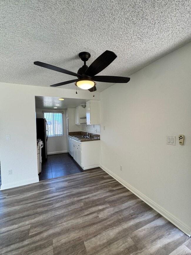 Building Photo - 17762 Paseo Cir