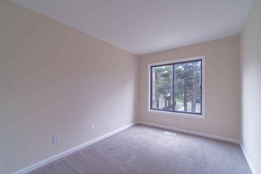 Building Photo - 9416 Penshurst Ct