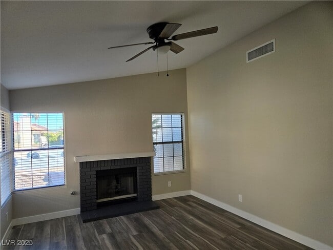 Building Photo - 4719 Cosley Dr