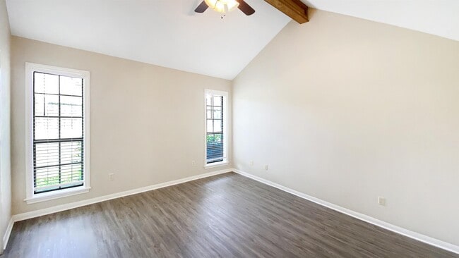 Building Photo - 2901 Pueblo Ct S