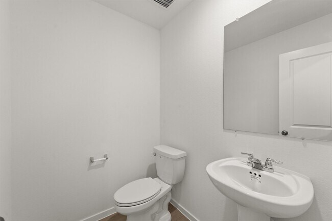 Building Photo - 3061 Sunrise Dr