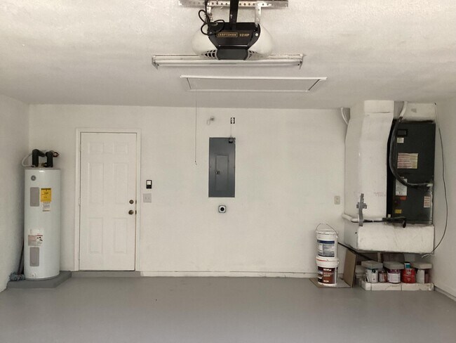 Building Photo - 1851 Oak Berry Cir