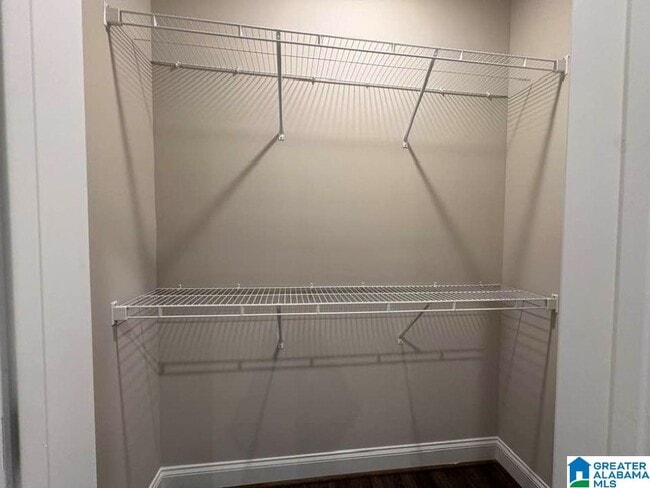 Building Photo - 4401 Lennox Pl