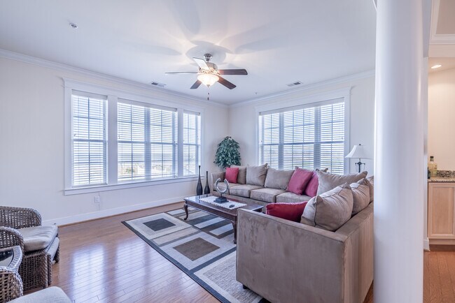 Building Photo - 101 Swan Cove Ln
