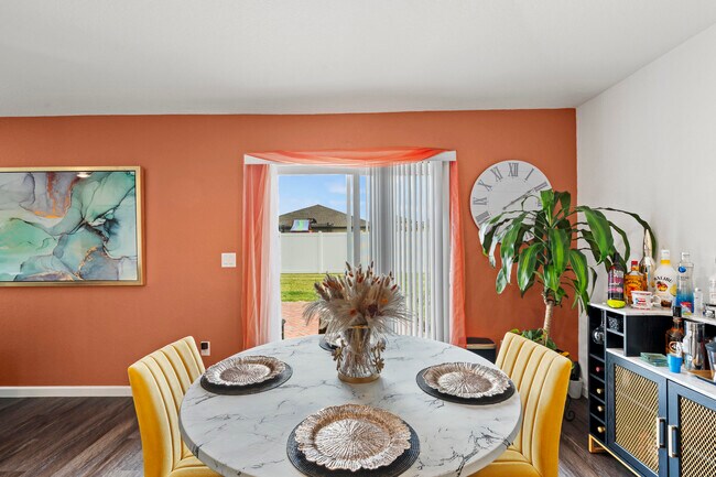 Building Photo - 701 Carlyle Wy