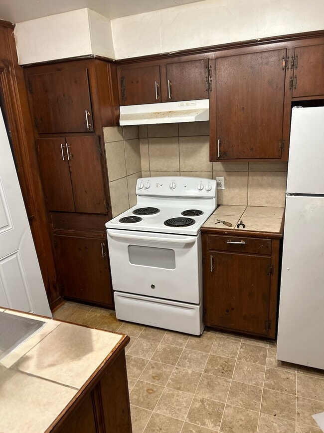Building Photo - 1551 Maria Dr
