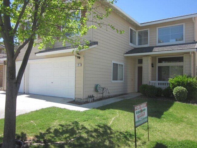 Building Photo - Great Home in a Wonderful Neighborhood in Tracy