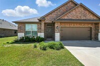 Building Photo - 3443 Eloise Ln