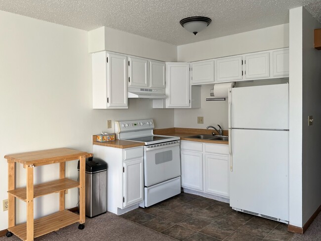 Kitchen Area - 2601 Westwinds Dr