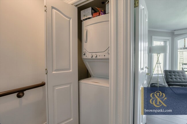 Building Photo - 2016 Pacific Ave