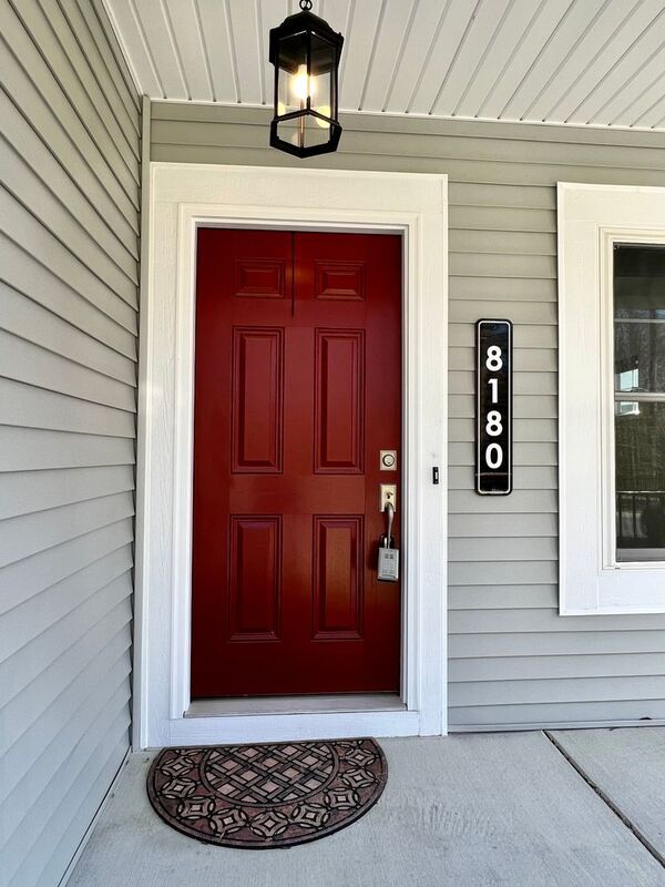 Building Photo - 8180 Lyman Ct