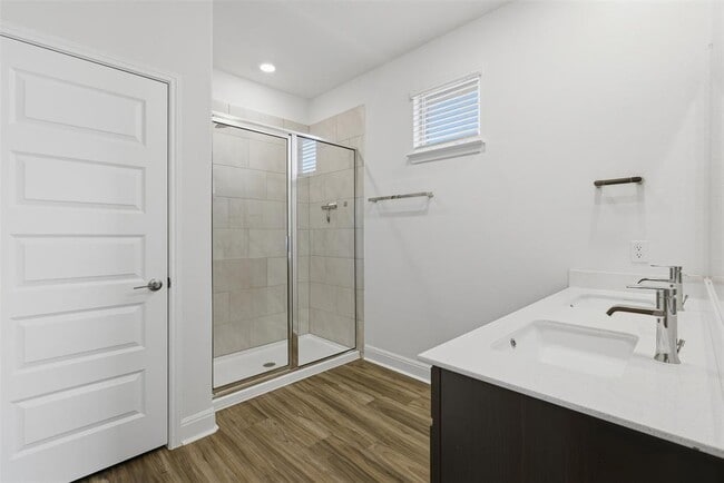 Building Photo - 17828 Bassano Ave